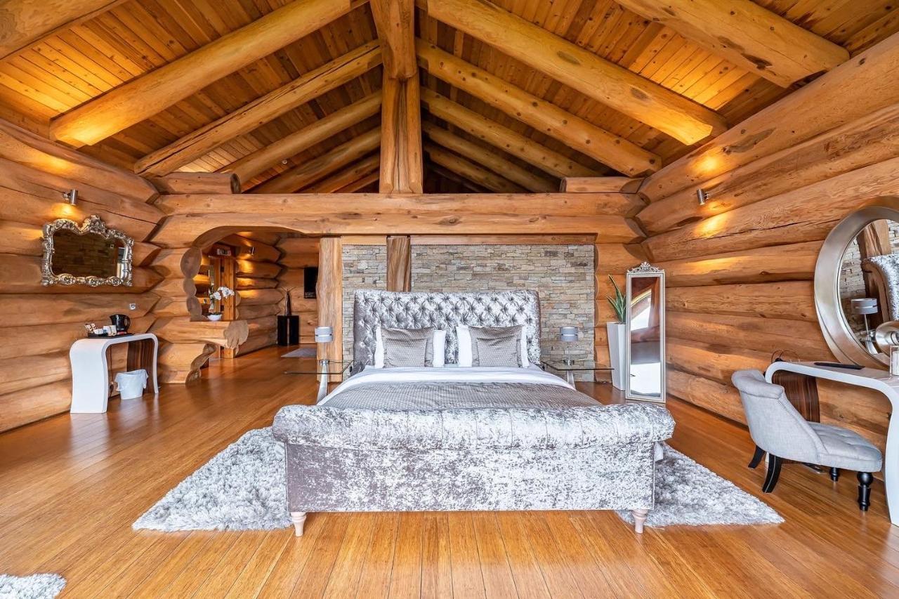 The Log Cabins At The Vu Bathgate Zewnętrze zdjęcie