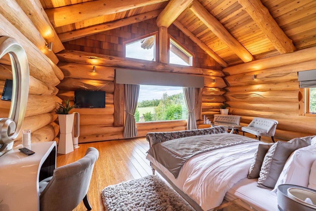 The Log Cabins At The Vu Bathgate Zewnętrze zdjęcie